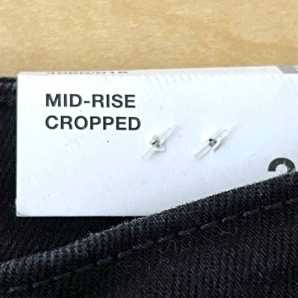 NWT ZARA Women Black Denim Cropped Jeans Sz 2 Flare Leg Mid Rise Raw Hem Stretch - Picture 5 of 11